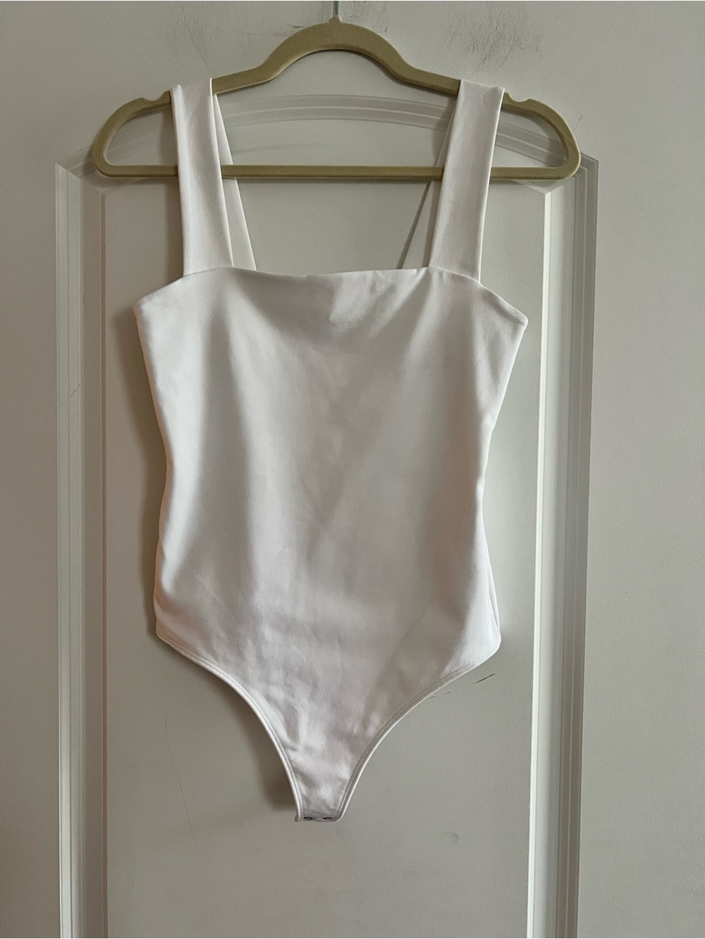 Abercrombie & Fitch White Square-Neck Bodysuit with Wide Straps